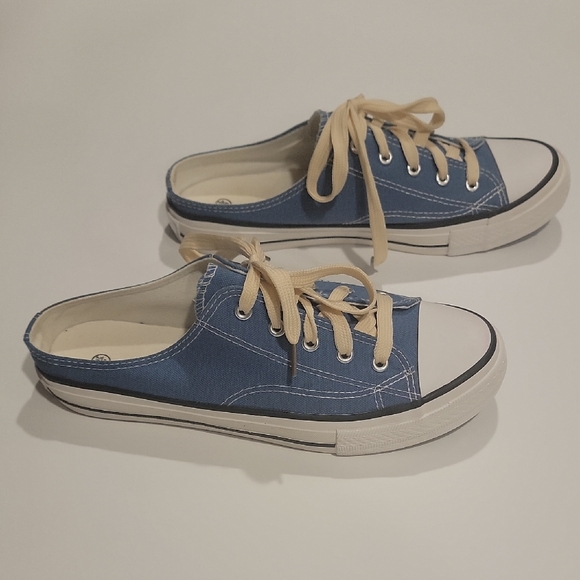 Converse-Style Slide Sneakers - Picture 6 of 11